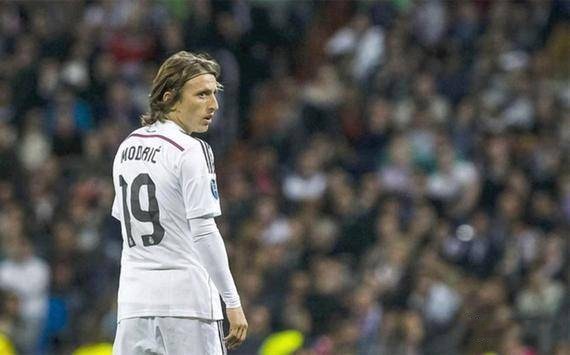 G1：15分，投篮11投6中